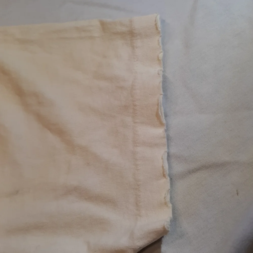 Yamato White and Orange Crop Top - Picture 4 of 6